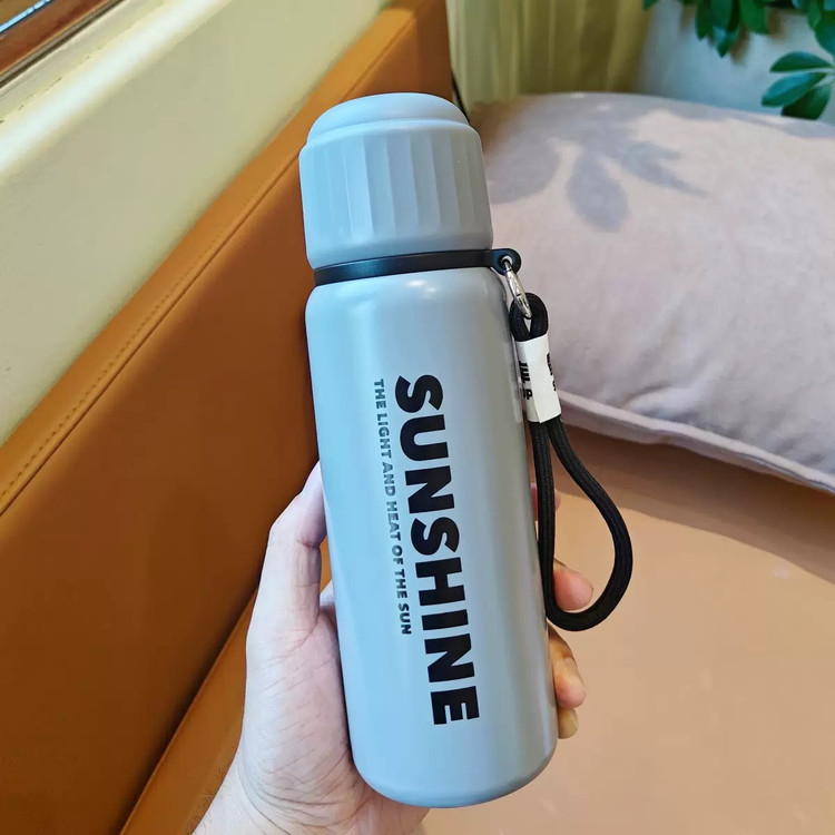 فلاکس فلاسک آب 550 میل درب لیوانی طرح sunshine کد 2325